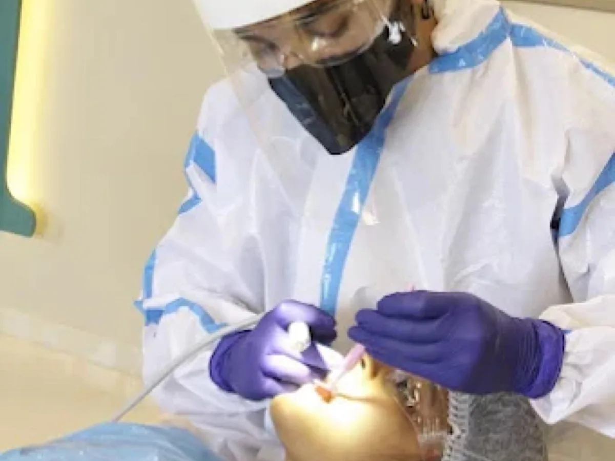 Root canal or extraction: how we actually decide